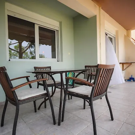 Poseidon Seaside By Golden Host Apartment