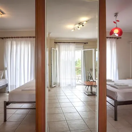 Poseidon Seaside By Golden Host Apartament *
